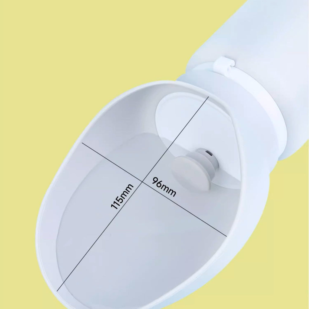 Portable Collapsible Pet Water Bottle by Milou & Lumi